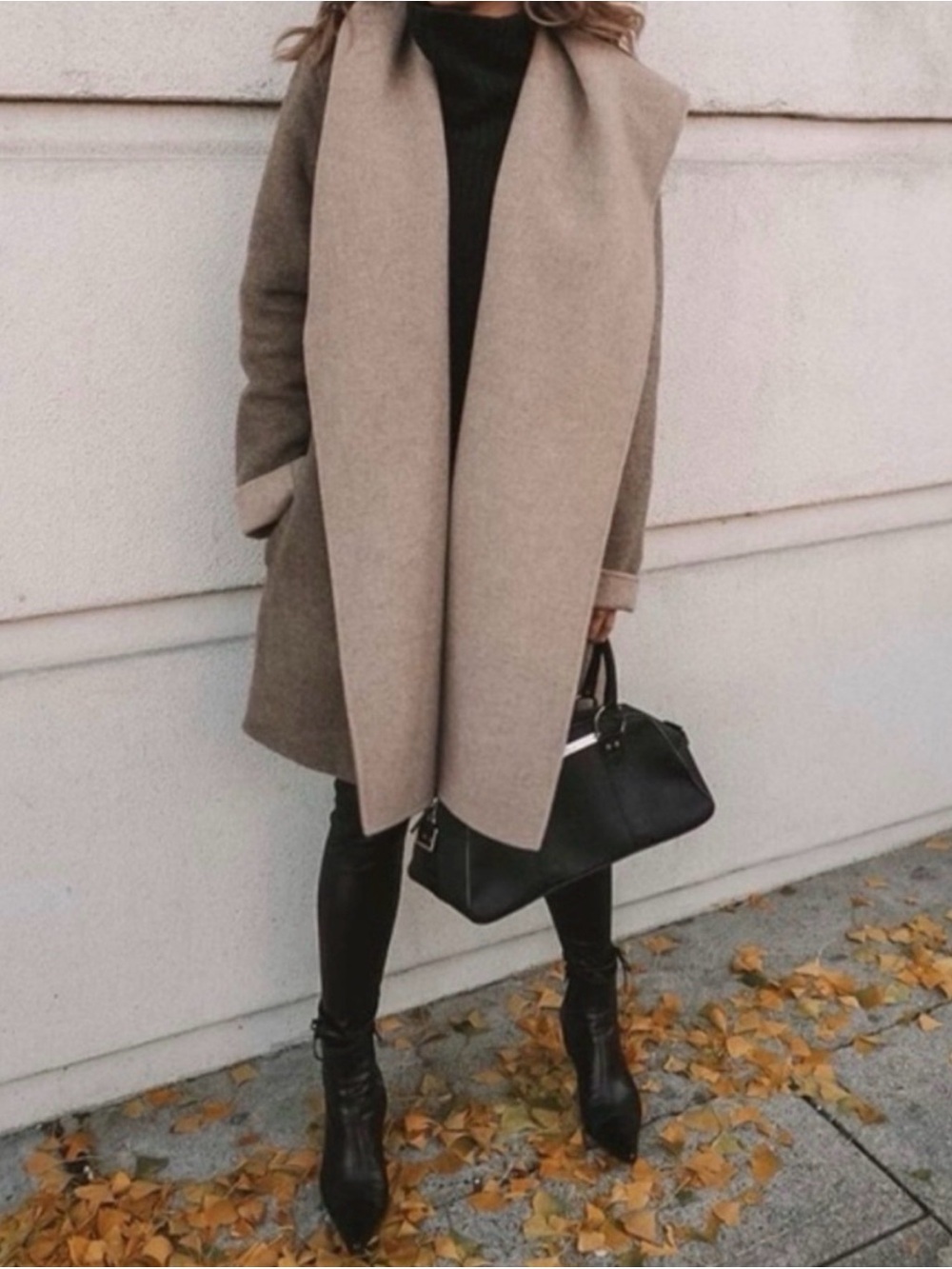 Vince Elegant Wool Tan Coat